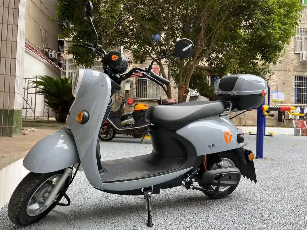 2021款雅迪米彩电动车 不装了,摊牌了,全款提的.