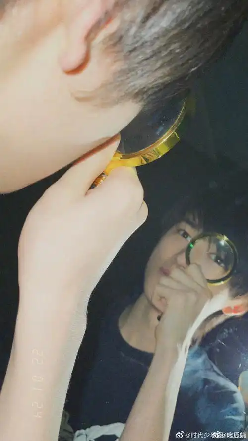 宋亚轩自拍,什么水平?