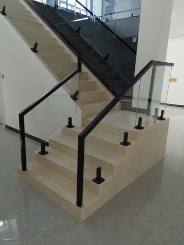 临夏楼梯玻璃扶手多少钱