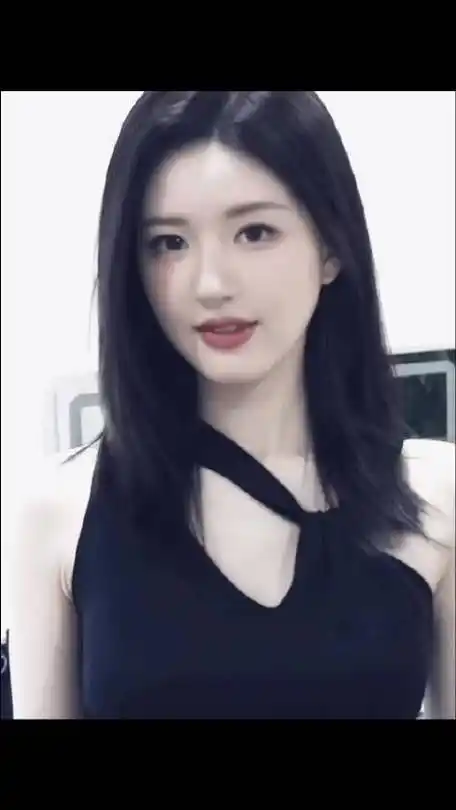 赵露思新发型#露思短发秒变御姐,这谁顶得住呀!