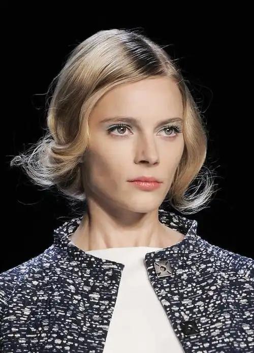 欧美女士个性复古卷发图片,卷发图片,发型图片