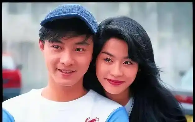 张卫健18年无子,却把老婆当孩子宠,他现在去哪了?