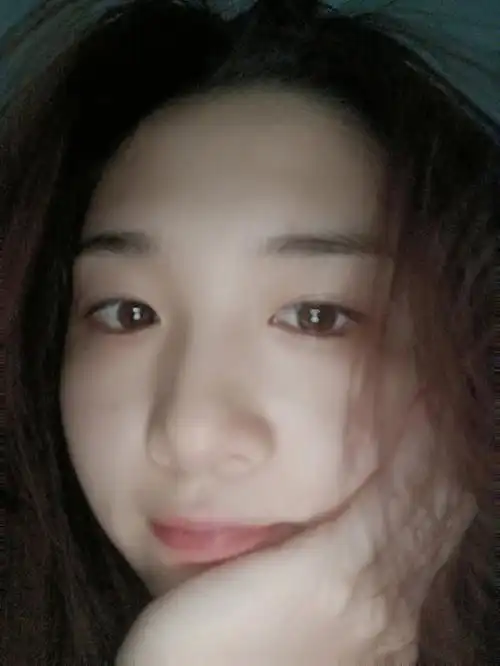 现在相册里连自拍都少了,有时候想发朋友圈又不知道发什么#标记我的