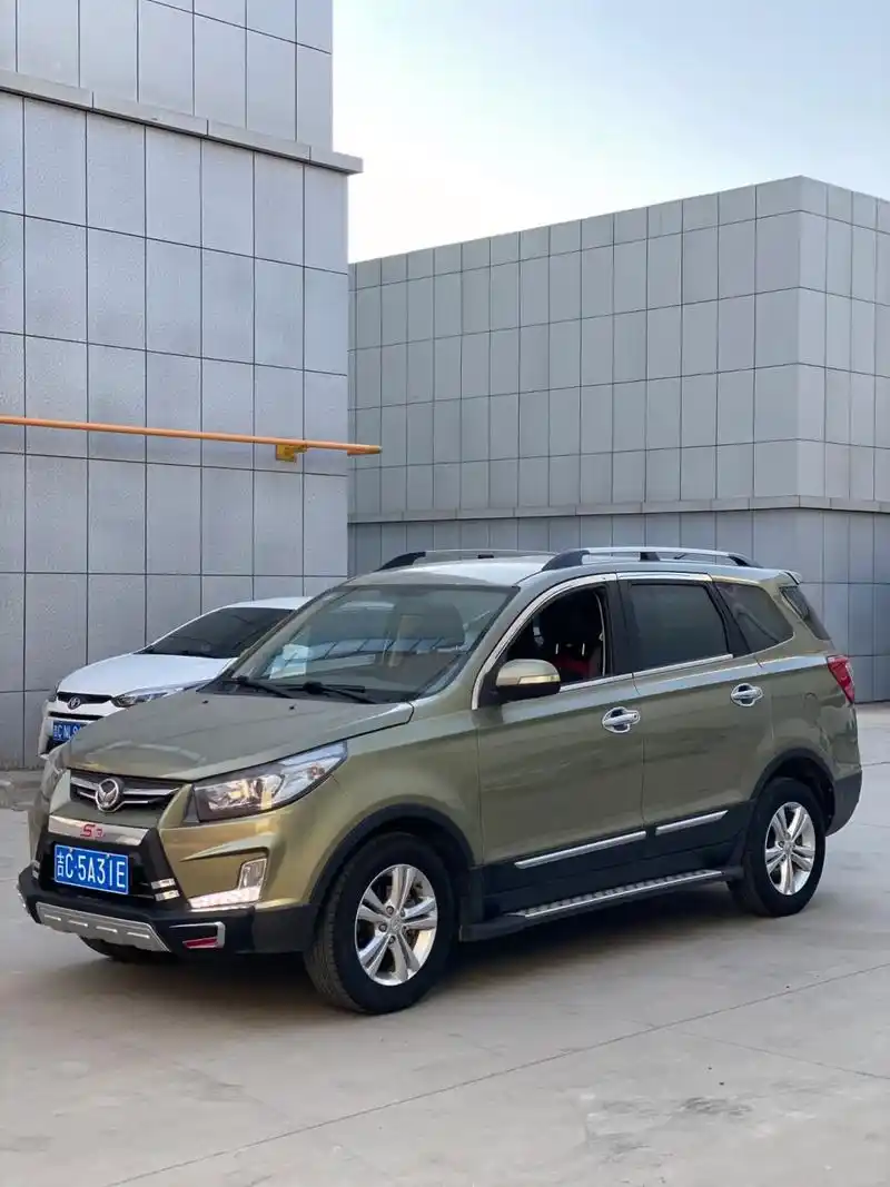 2017年的北汽幻速s3,个人一手车,保险全年,七坐顶空高配 - 抖音