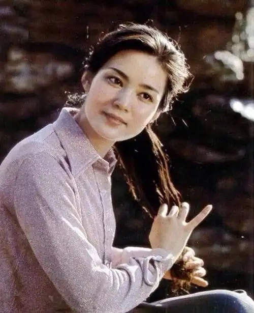 没想到潘虹年轻时这么美~!