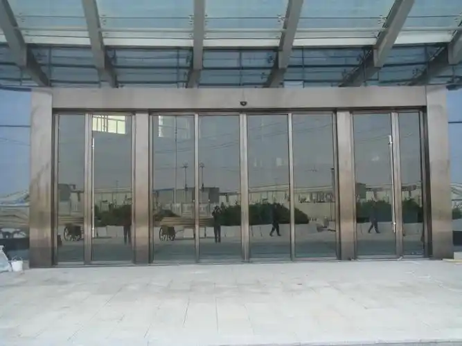 南通市川姜镇感应玻璃门多少钱一平方看这里获取报价【富强卷闸门】-