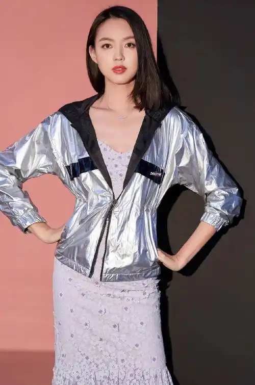 张梓琳:世界选美中国首冠军,明明可以嫁给富豪,最后却选择他_因为