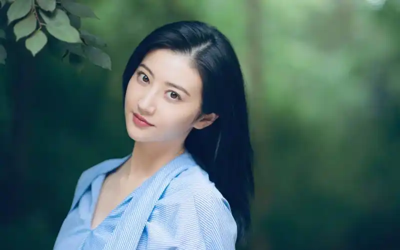 景甜清新养眼高清桌面壁纸