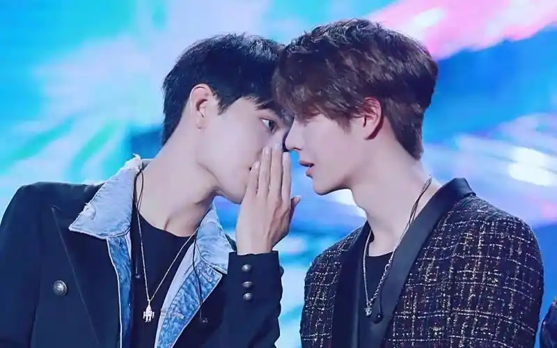 肖战王一博,这种发自内心的笑不可能是装出来的