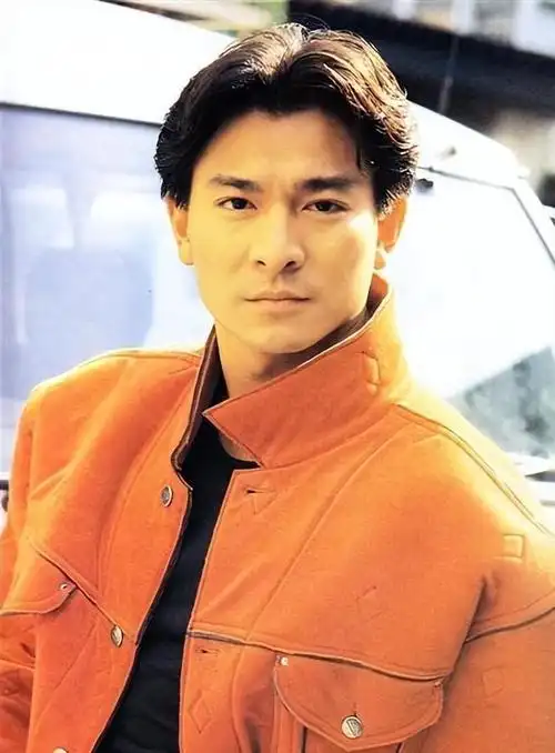 自90年代起,娱乐圈的"顶流"巨星梁朝伟和刘德华便开始了