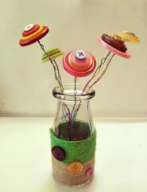 缤纷假日缤纷过个性手工巧制作——一(2)班暑假手工制作展