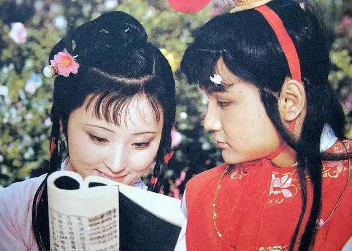 红楼梦中宝玉为啥对黛玉情有独钟