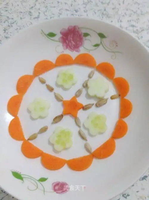 胡萝卜黄瓜拼盘