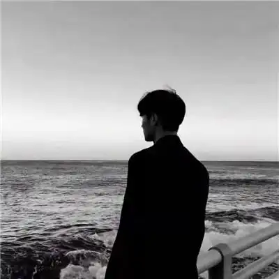 侧脸阴影帅气意境男生头像图片 侧面影子伤感男生头像合集