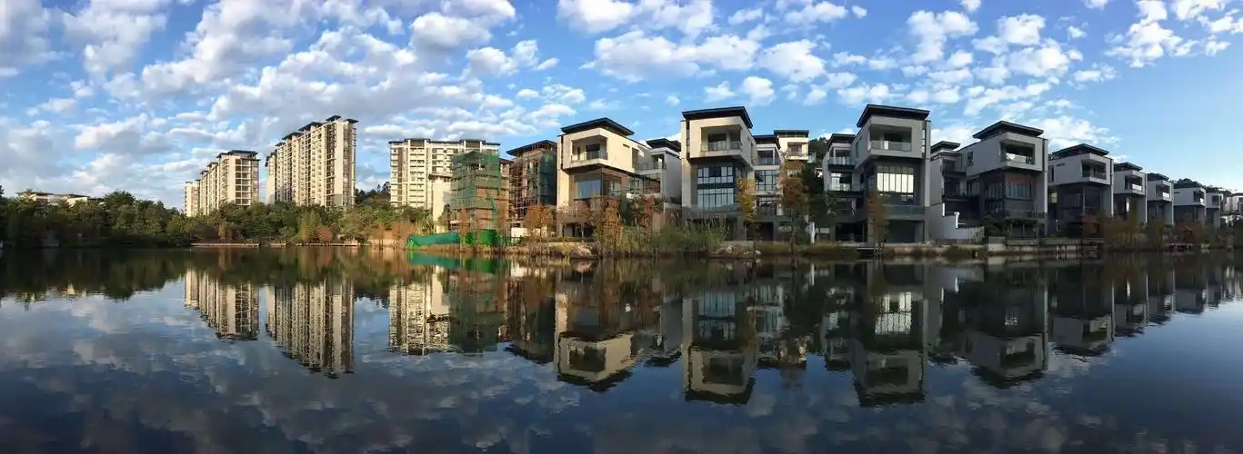 明月山溪简欧法式度假别墅温泉私汤 聚会唱k 管家服务 尽情享受烧烤