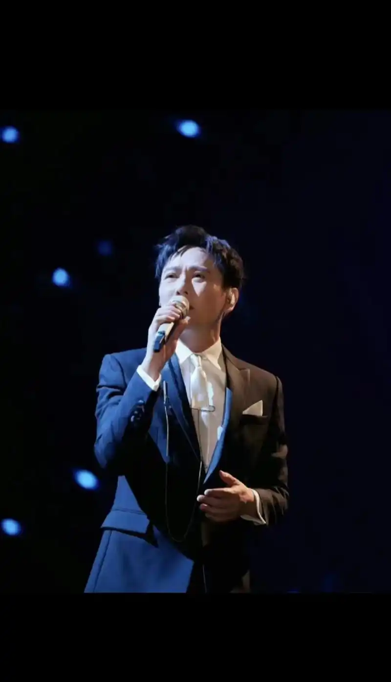 张信哲#前奏一响拾起多少人的回忆,每一首歌都是80后的青春 - 抖音