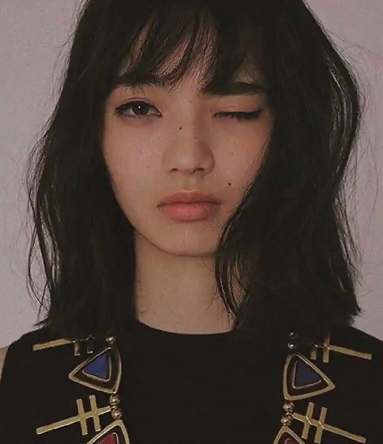 霓虹麻豆小松菜奈,丧丧的厌世脸也很讨喜的啊!