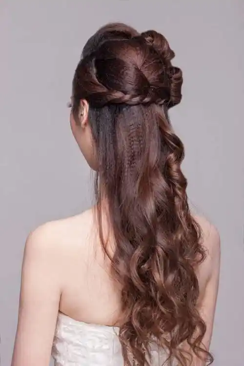 抒写低调优雅~新娘盘发|资深化妆师图解轻复古法式盘发!