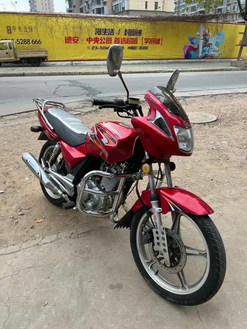 金城,铃木摩托车. - 抖音