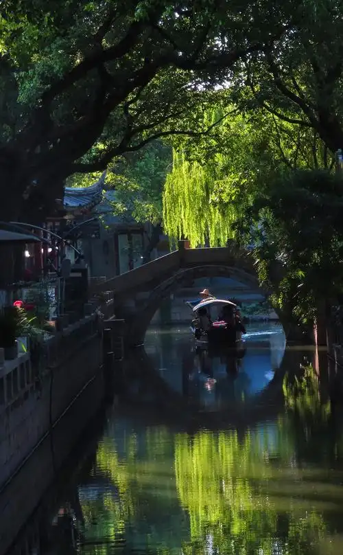 光影洞里,永远的小桥流水!