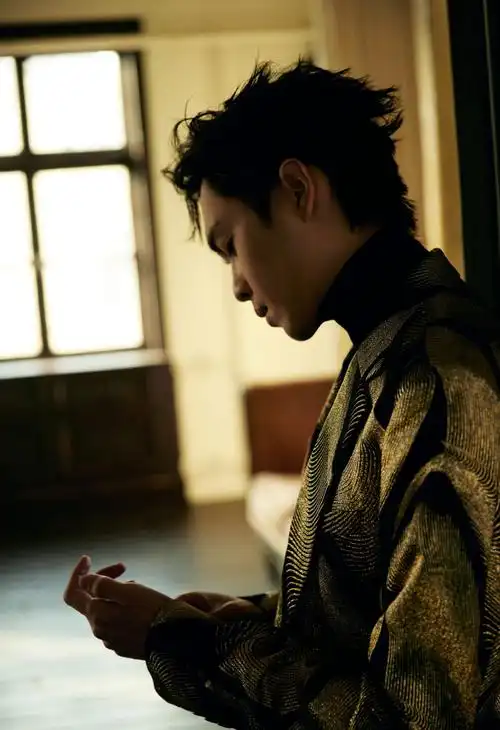 2023#微博视界大会#暨微光盛典,一会儿见!@张若昀