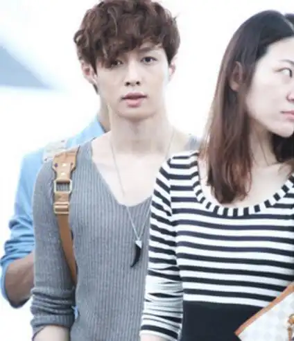 【图】张艺兴女友相片欣赏 姿势太销魂令人脸红心跳加速