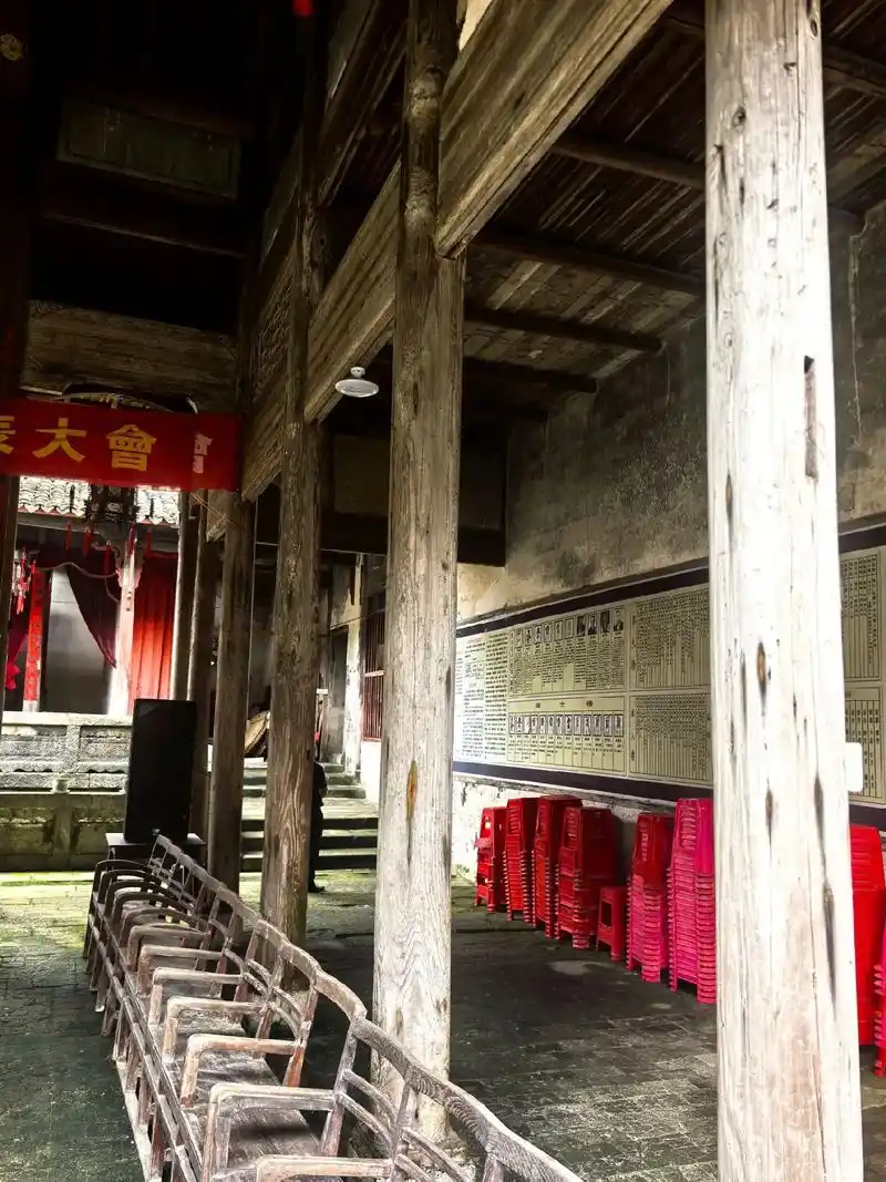 宜丰县天宝古村位于宜丰境北23公里处,青山环绕