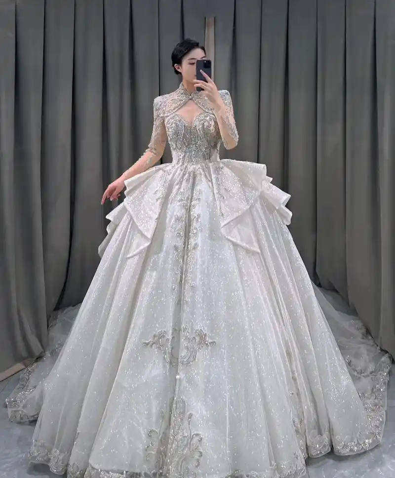 赌你一定会心动91的重工长袖婚纱.#高级感礼服裙推荐 #穿婚 - 抖音