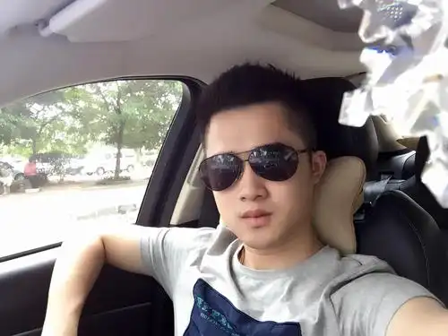 28岁未婚男征婚照片(id:81313502)_广东广州征婚交友_珍爱网