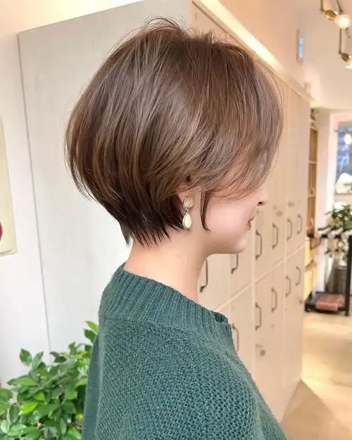 女人40岁左右发型这样剪利落时尚真显年轻