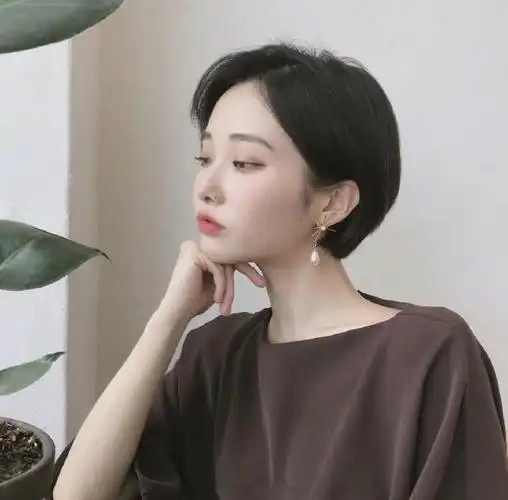 女生剪什么发型帅气适合女生剪的帅气短发