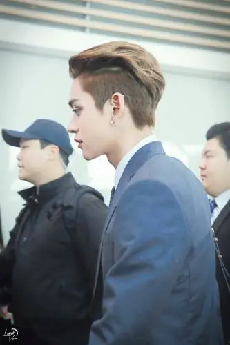 来看看这个黄旭熙