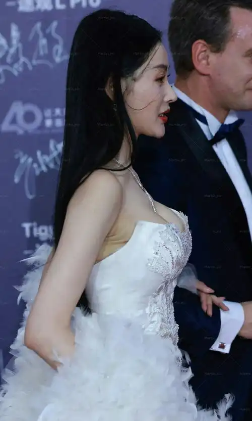 张天爱72国际电影节生图 姐姐好哇塞