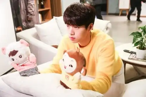 鬼魏cp《饭饭男友》再聚 鬼鬼狂赞魏大勋