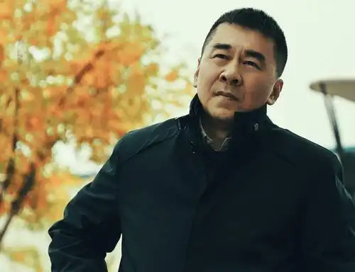 "同岁不同颜"的5位男星,明明都是50岁,看上去年龄却不一样?