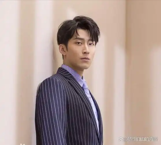 刘诗诗,窦骁领衔主演的古装悬疑大剧《掌心》今日官宣,值得期待