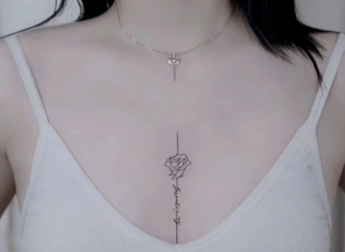 性感胸口纹身图案女胸前简约纹身6