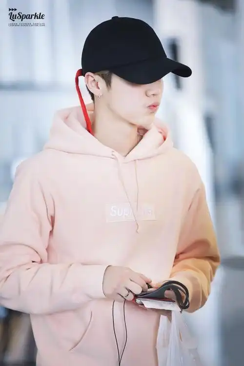 鹿晗～日本-北京机场20170327-by磨叽磨叽磨叽