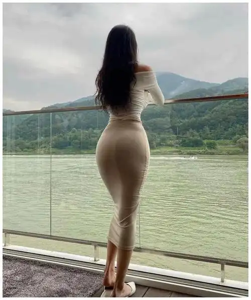 韩国健身女神leebora的魔鬼身材到底是如何炼成的