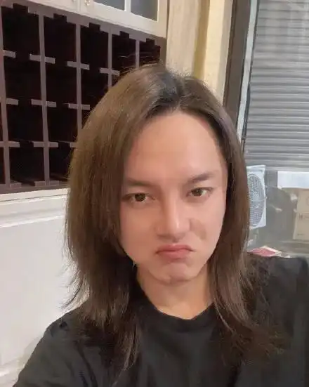 尹正胖到没边本尊下场怒怼网友惹争议两边都有错