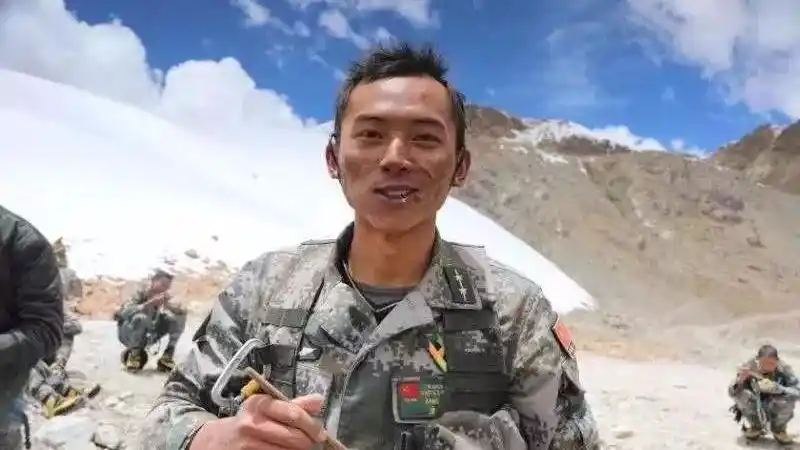 一组来自西藏墨脱军人最真实的照片,刚看第一张就泪目