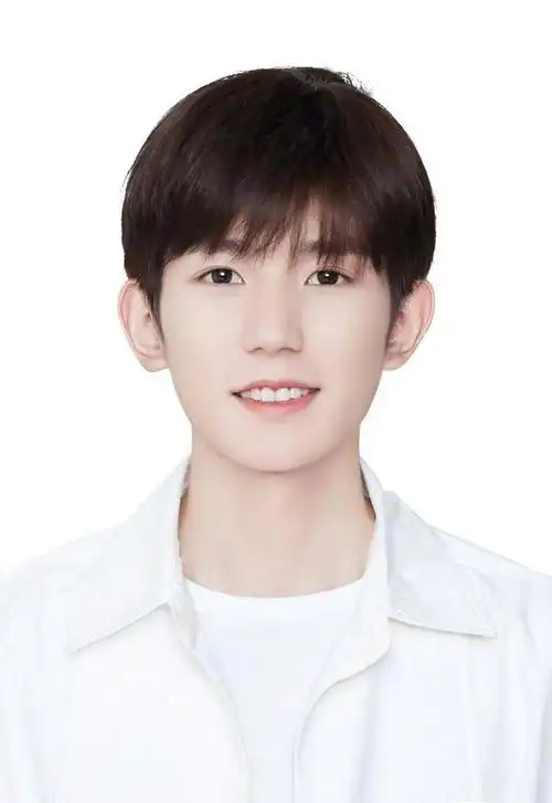 王源证件照合集阳光大男孩心动上线