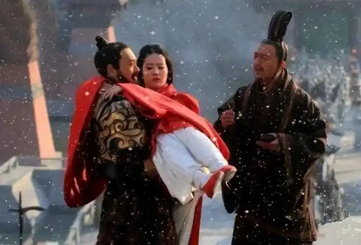 貂蝉历史原型:与曹操,关羽传过"绯闻",曹操为何自留?