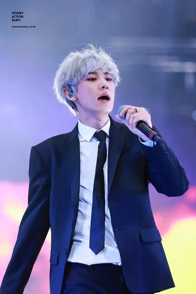 朴灿烈 #灿烈 #fyp 银色山泉 @dou 小助手 @抖 - 抖音