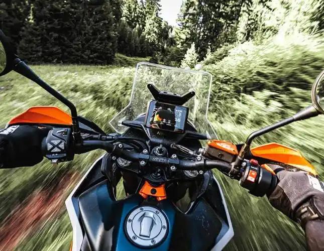 ktm890adventurer越野摩托车在国内上市售价1498万元