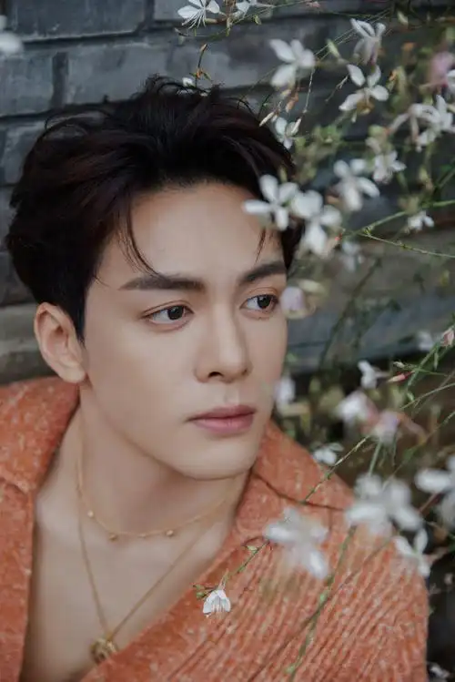 玫瑰金钻石戒指和infinity 玫瑰金半密镶钻石戒指出席@时尚芭莎夏日