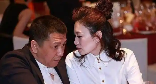 李小冉,感情经历挫折后,最终收获爱情|鄢颇|陈坤|梅婷|孙东海_网易