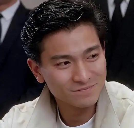 刘德华断崖式老态白发苍苍一脸皱纹网友泪目天王该退休了