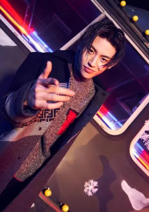 小鬼王琳凯x时装lofficiel杂志