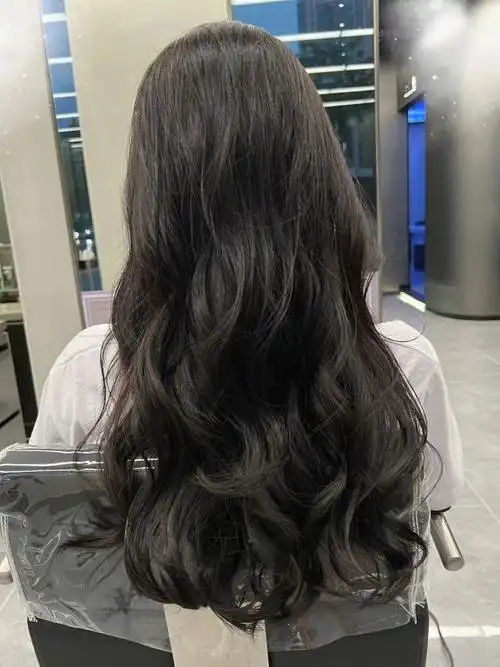 中长发女生一定要尝试的法式烫发!